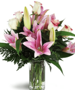 Lilienstrauß mit Rosen